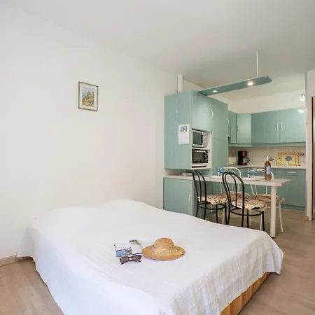 Le Lido-3 By Interhome Les Lecques